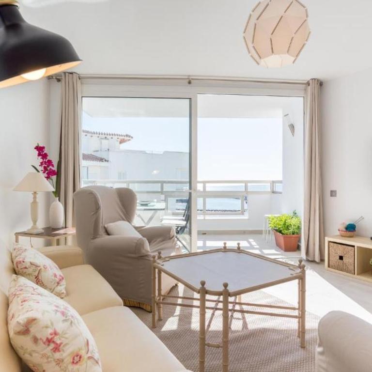 SEA VIEW & BEACH ACCESS - Center - Two-Bedroom Apartment - 4