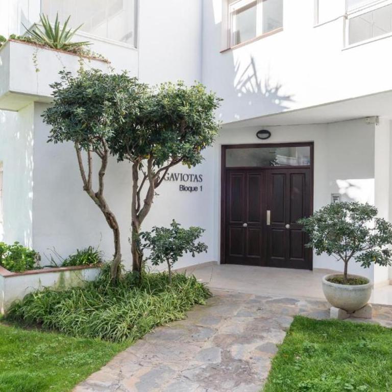 SEA VIEW & BEACH ACCESS - Center - Two-Bedroom Apartment - 33