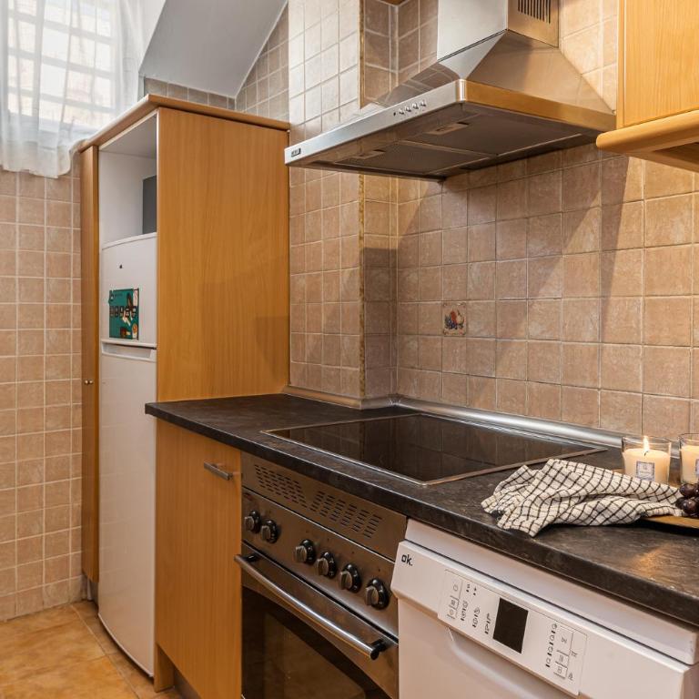 Waou Gran Via Attic - Corta Duración - Two-Bedroom Apartment - 18