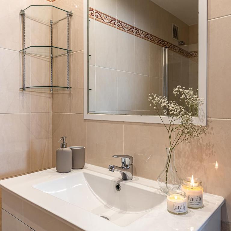 Waou Gran Via Attic - Corta Duración - Two-Bedroom Apartment - 22