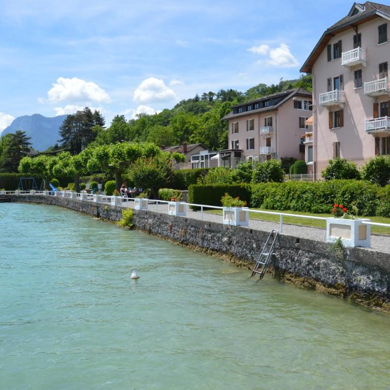 Le Coin des Cygnes, appartement face au lac d'Annecy avec plage privée - Appartement - Vue sur Lac - 4
