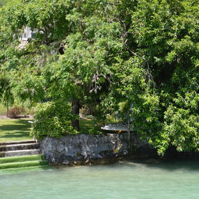 Le Coin des Cygnes, appartement face au lac d'Annecy avec plage privée - Appartement - Vue sur Lac - 15