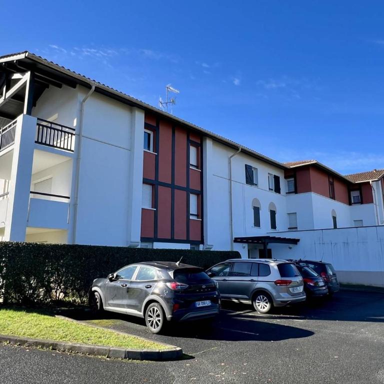 T2 bis lumineux avec terrasse, Cambo-les-Bains - Apartamento de 1 dormitorio - 1