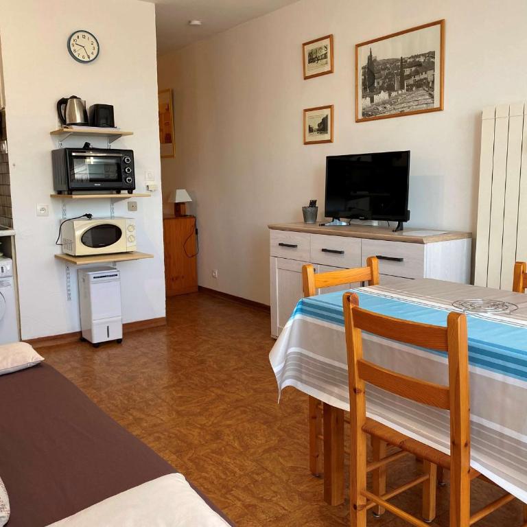 Charmant T1 lumineux avec cuisine équipée, coin nuit séparé et wifi - Balaruc-les-Bains - FR-1-553-48 - Apartment (4 Erwachsene) - 3