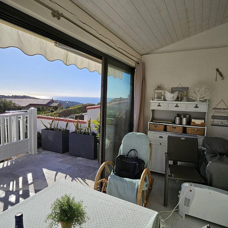 Maison mitoyenne T3 avec piscine, clim, parking, animaux acceptés - FR-1-768-21 - Maison de Vacances - 13