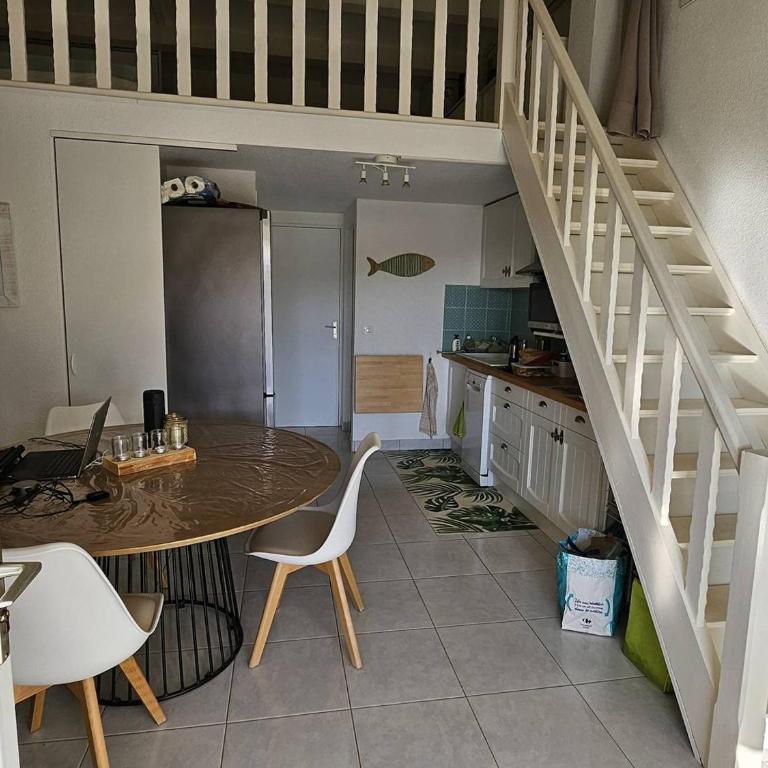 Maison mitoyenne T3 avec piscine, clim, parking, animaux acceptés - FR-1-768-21 - Maison de Vacances - 14