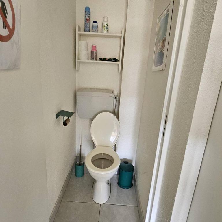 Maison mitoyenne T3 avec piscine, clim, parking, animaux acceptés - FR-1-768-21 - Maison de Vacances - 24