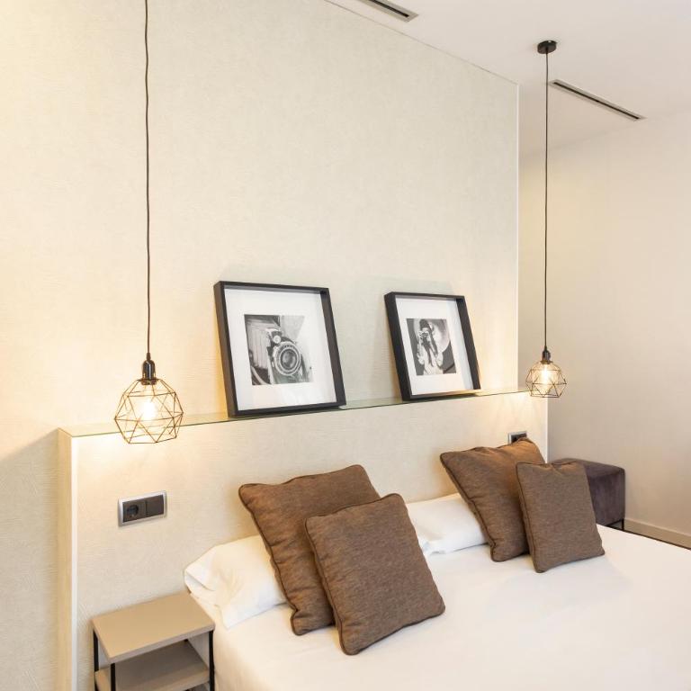 Blanq Carmen Hotel - Double Room with Balcony - 5