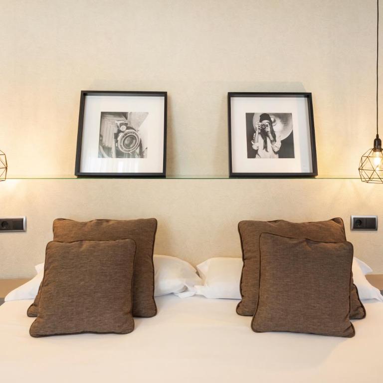 Blanq Carmen Hotel - Double Room with Balcony - 9