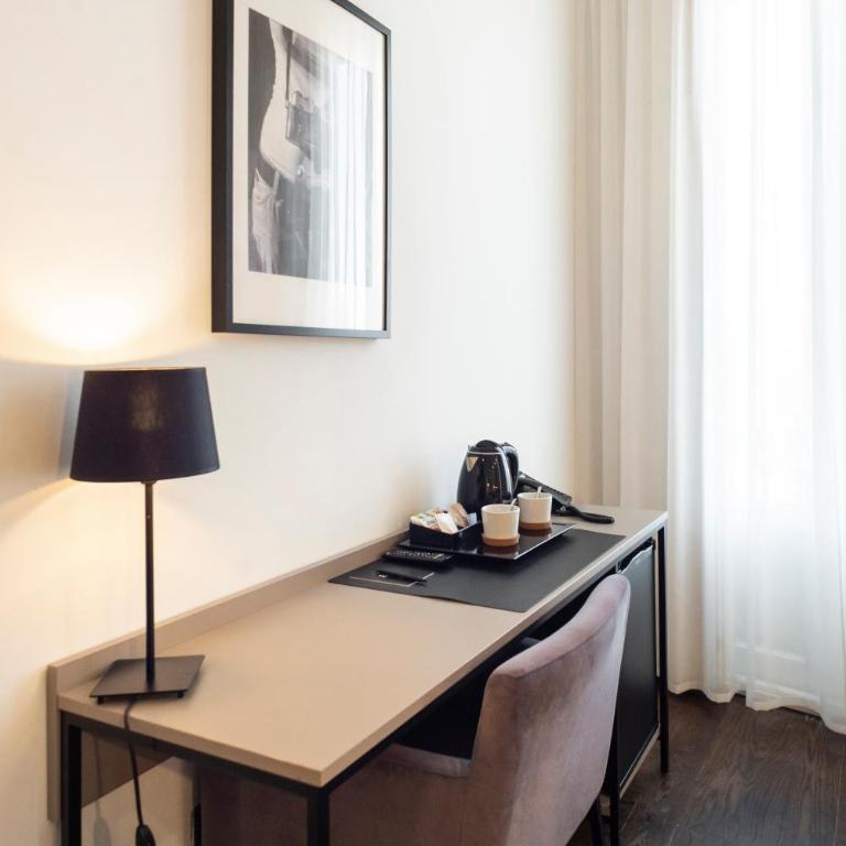 Blanq Carmen Hotel - Double Room with Balcony - 13