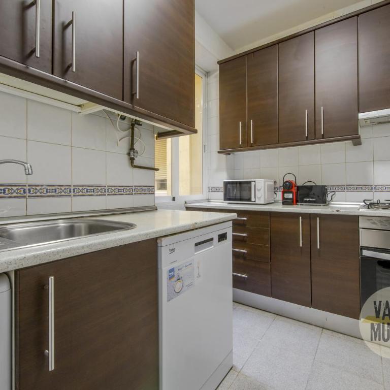 Practico Apt 7pax en Calle Santa Ana Centro de Madrid - Apartment - 15