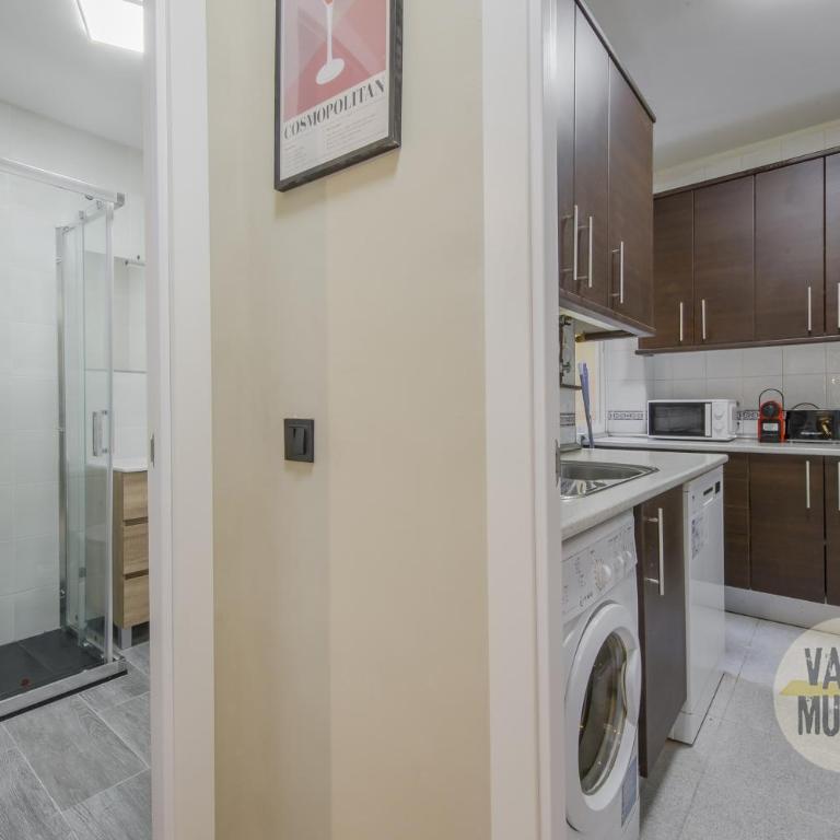 Practico Apt 7pax en Calle Santa Ana Centro de Madrid - Apartment - 14