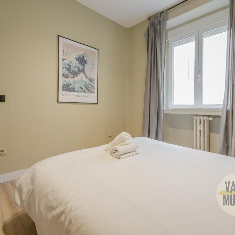 Practico Apt 7pax en Calle Santa Ana Centro de Madrid - Apartment - 26