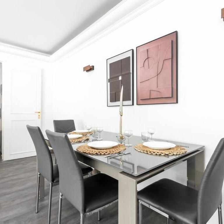 Appartement ensoleillé Buttes Chaumont - III - Appartement 2 Chambres - 2