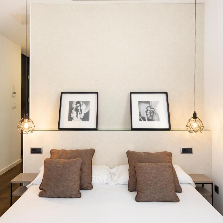 Blanq Carmen Hotel - Double Room with Balcony - 23