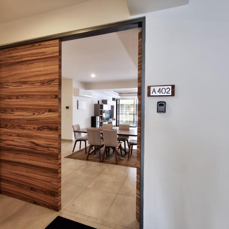 Icono 402 by Booking-Guys - Apartamento de 3 dormitorios - 6