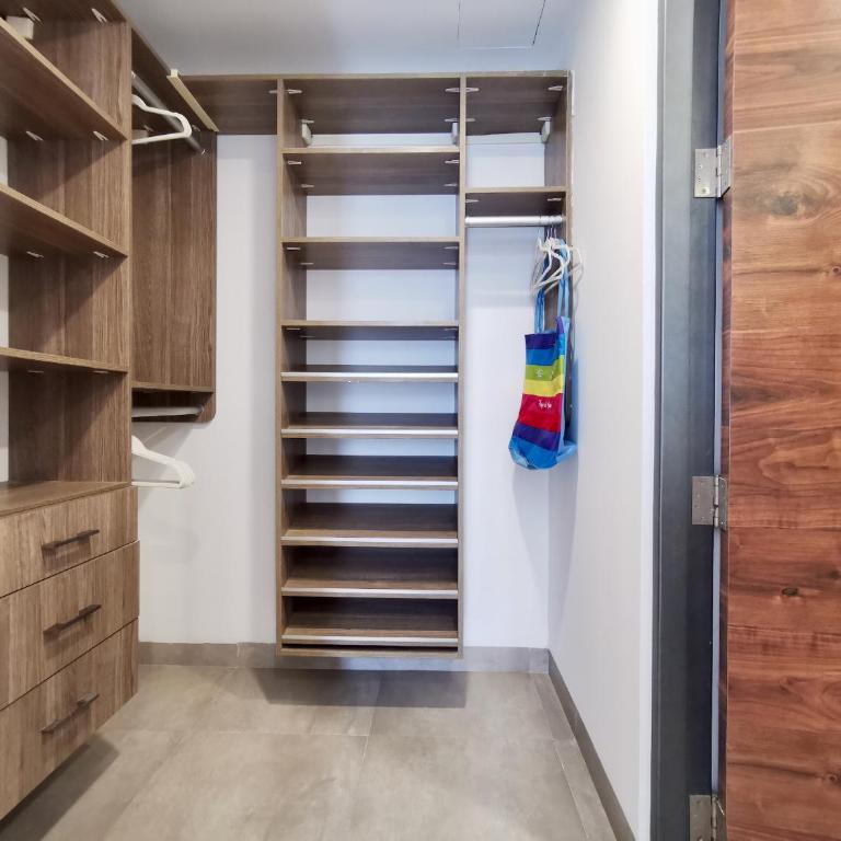 Icono 402 by Booking-Guys - Apartamento de 3 dormitorios - 36