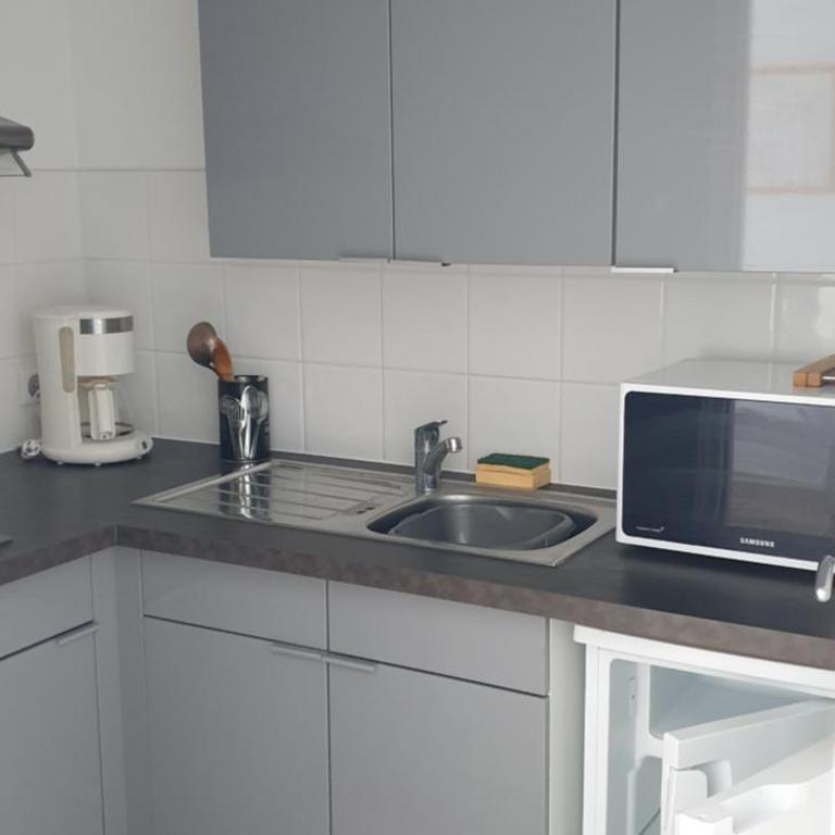 Appt T2 meublé-Juan les Pins-Logt 10 - Apartment mit 1 Schlafzimmer - 3
