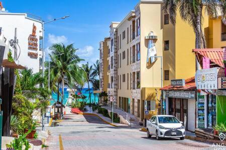 Oceanfront Condo a Block Off 5th in Heart of Playa - Apartment - 28