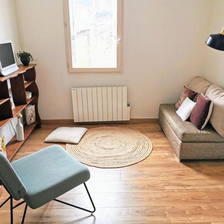 Lumineux appartement sous les toits à Pey Berland - Two-Bedroom Apartment - 5