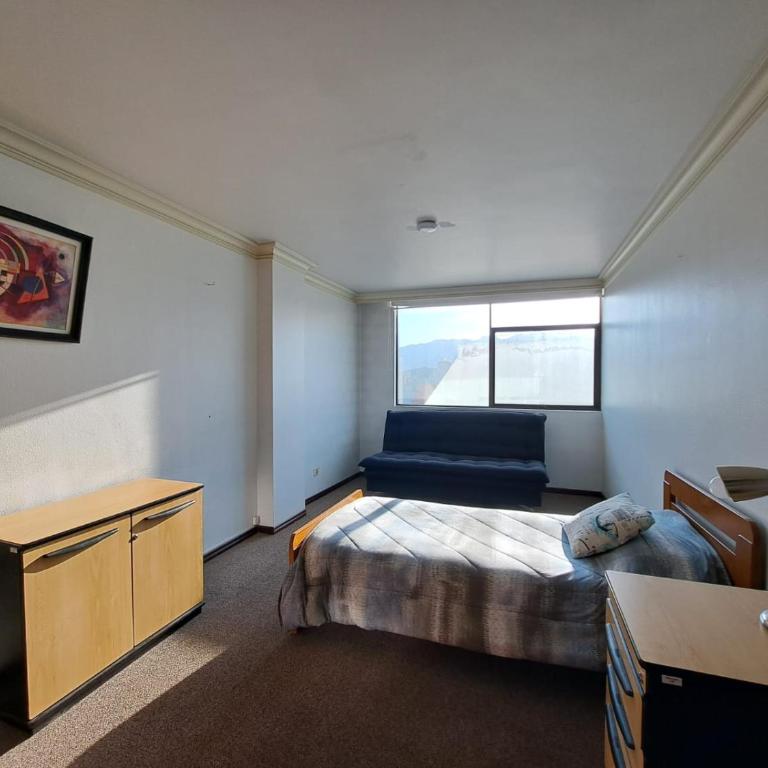 Departamento ejecutivo en el corazón de San Miguel - Three-Bedroom Apartment - 2