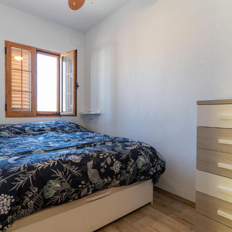 rentafive - 8pax - Terraza - 1min playa - Apartamento con terraza - 8