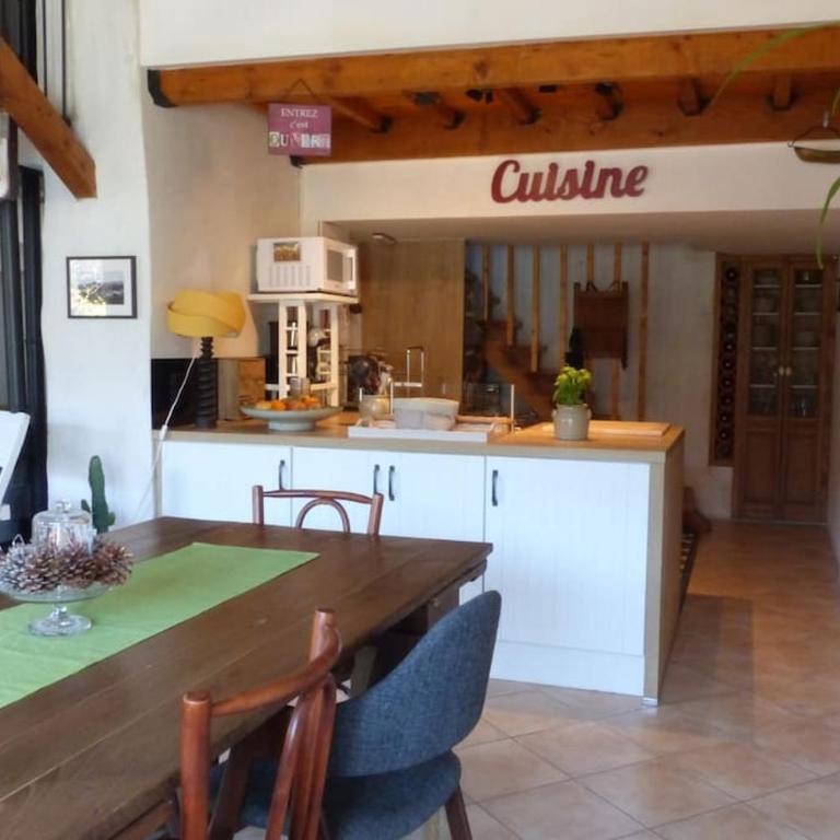 Au Bregnat Vue du mont Ventoux - Maison 3 Chambres - 37