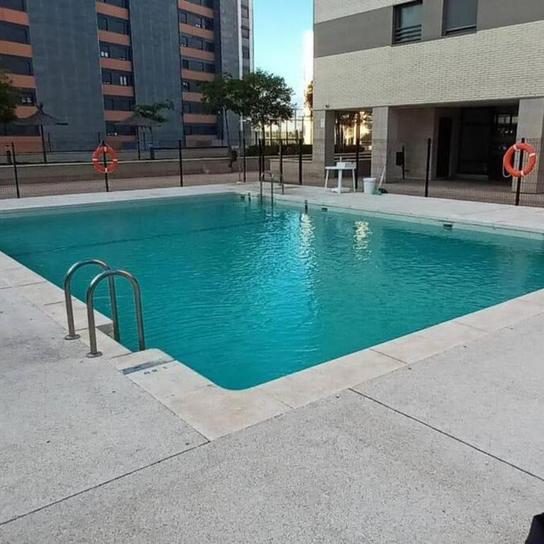 Valdebebas Formula 1 con garaje gimnasio y piscina - Apartment mit 1 Schlafzimmer - 3