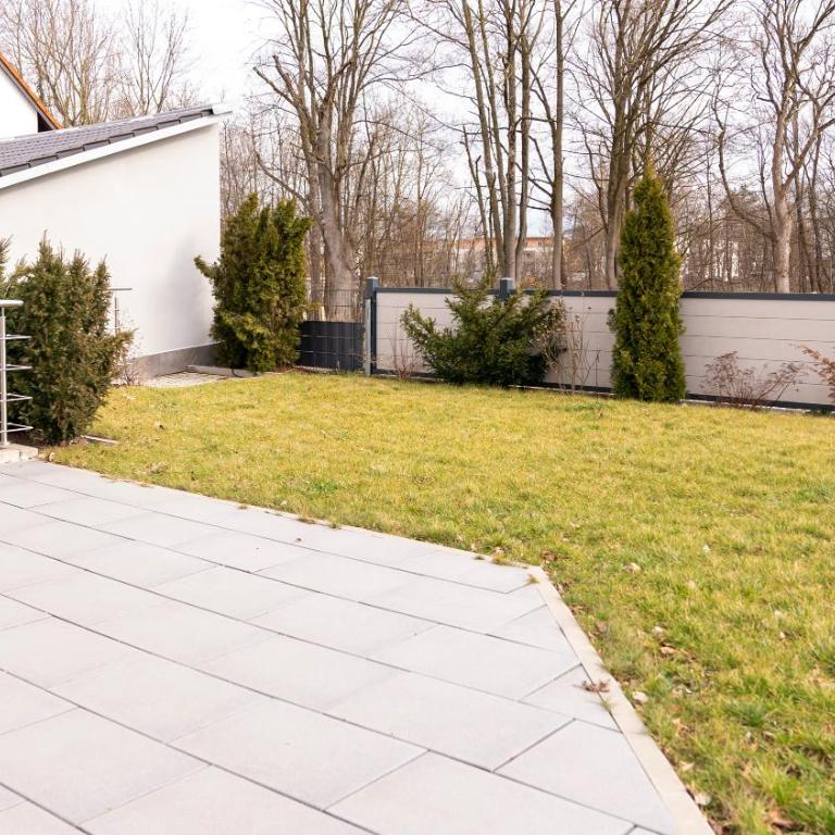 Henrys Sleeping am Augsburger Eiskanal - Junior Suite mit Gartenblick - 8