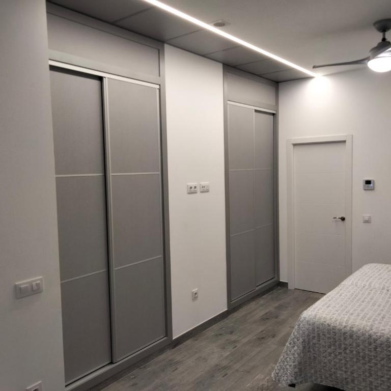 Loft La Calahorra con posibilidad de aparcamiento Pregunta por el PACK MÁS AMOR - Apartamento de 1 dormitorio - 10