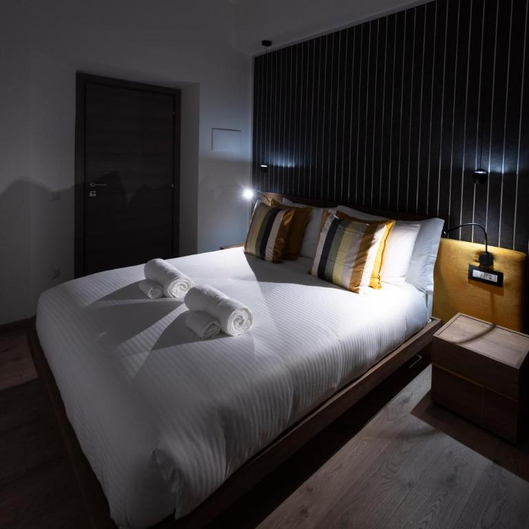 Cola Suites Apartments - Camera King Superior - 11