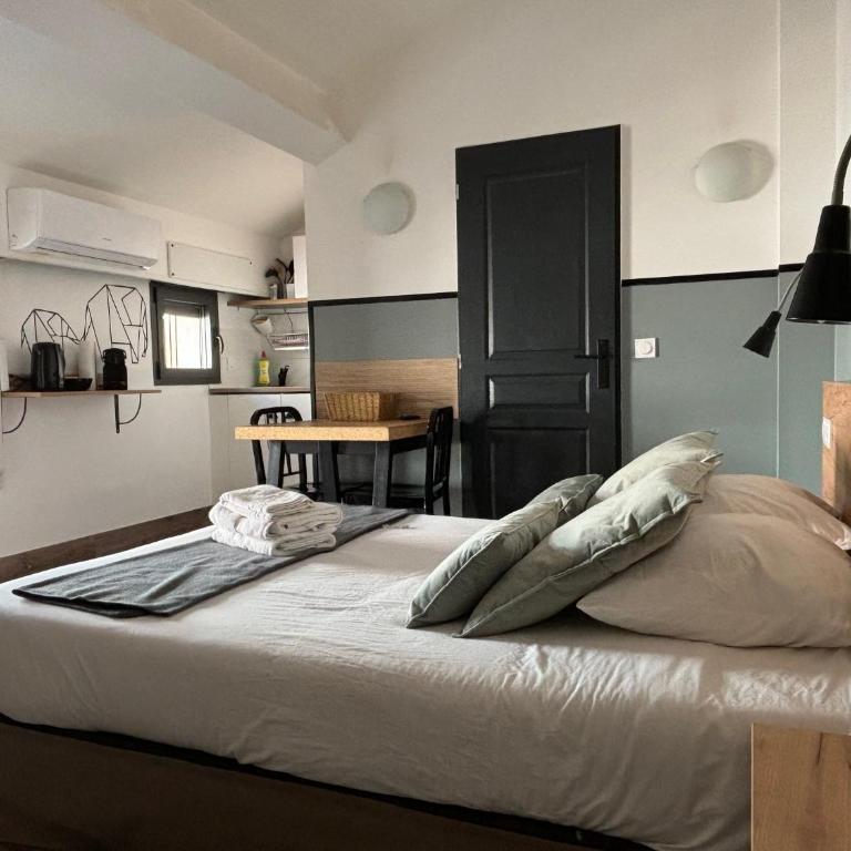 Casa Stay - Appartement avec Balcon - 7
