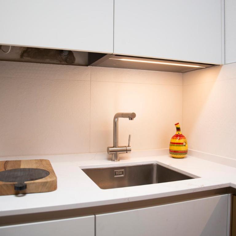 La Sorpresa - luxury apartment in Arona city center, By Guestaly - Appartamento Deluxe - 17