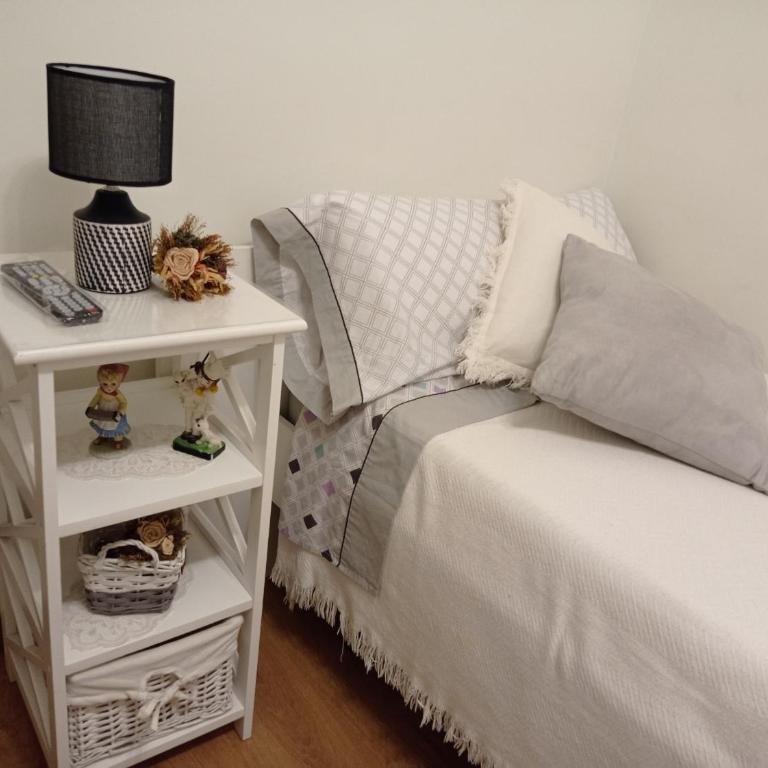 Gonzalo de Berceo 15 " CALIDAD-SOBRIO" AND " FREE PRIVATE PARKING " - Apartamento de 3 dormitorios - 85