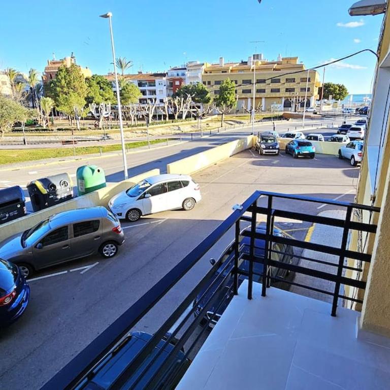Apartamento REFORMADO con PARKING a 1 minuto de la PLAYA - Apartamento de 3 dormitorios - 12