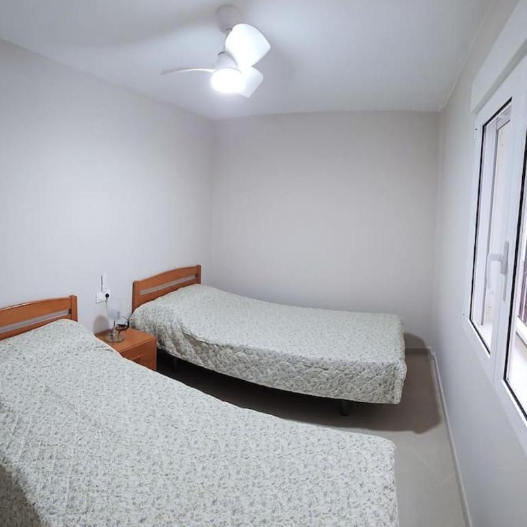 Apartamento REFORMADO con PARKING a 1 minuto de la PLAYA - Apartamento de 3 dormitorios - 36