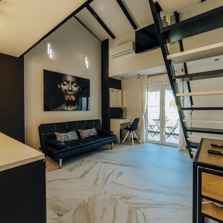 HOSTAL LUXURY NIT I DIA - Suite Deluxe con vistas al mar - 4