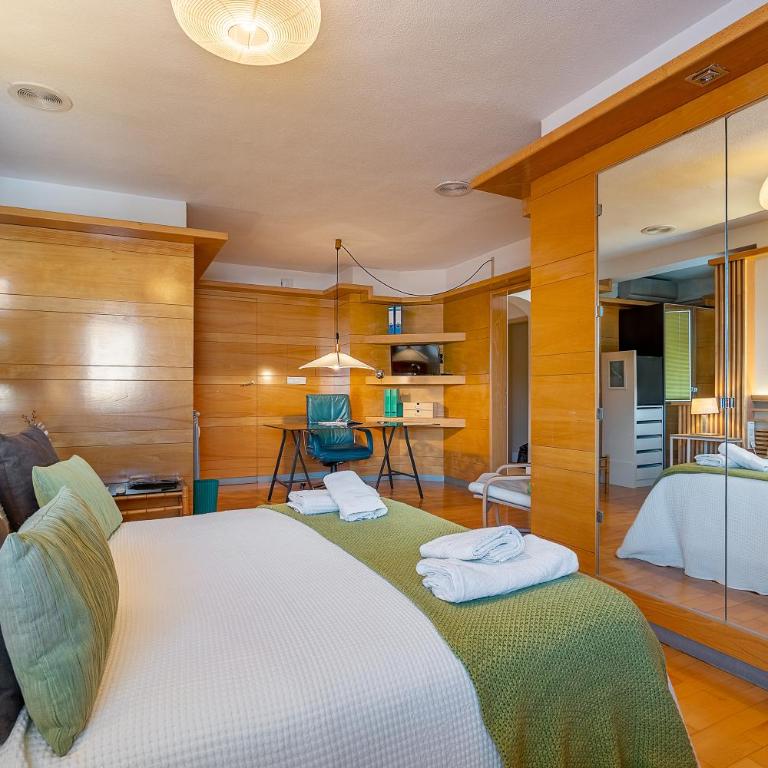 Apartamento Alminar - Three-Bedroom Apartment - 5