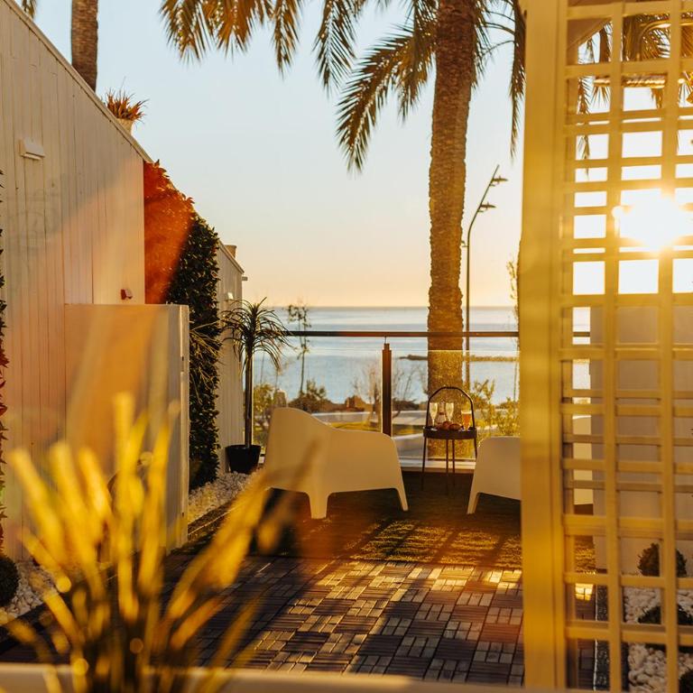 HOSTAL LUXURY NIT I DIA - Habitación Doble Deluxe con vistas al mar - 1 o 2 camas - 9