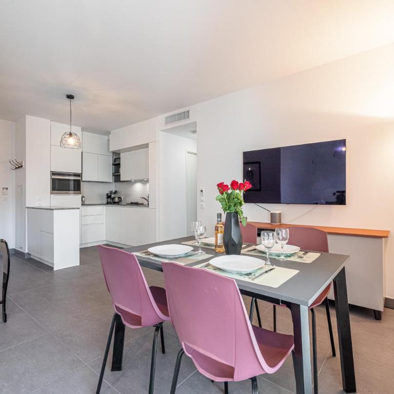Queen Riviera : climatisation, parking, terrasse - Appartement avec Douche - 27