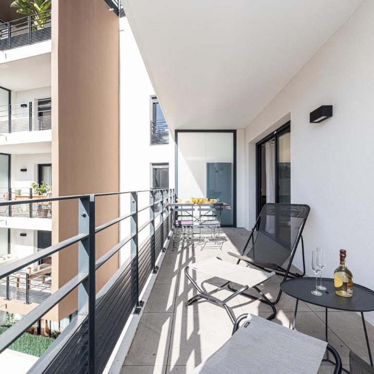 Queen Riviera : climatisation, parking, terrasse - Appartement avec Douche - 8