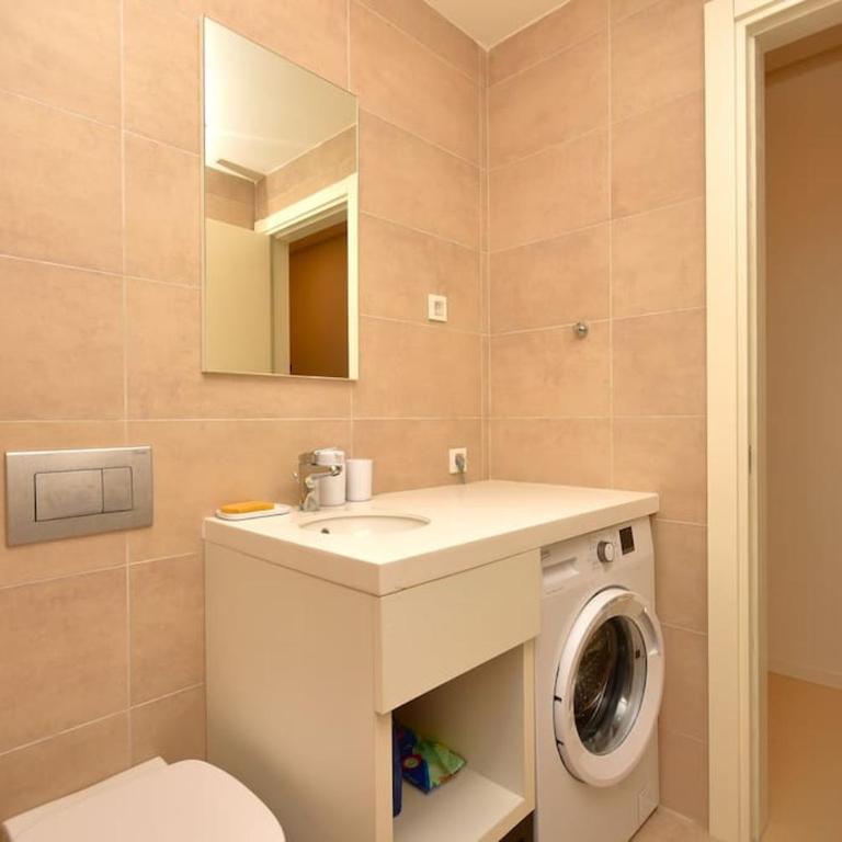 Brand New ! Seaside Apt with Poolview & Parking - Apartman sa 1 Spavaćom Sobom - 6