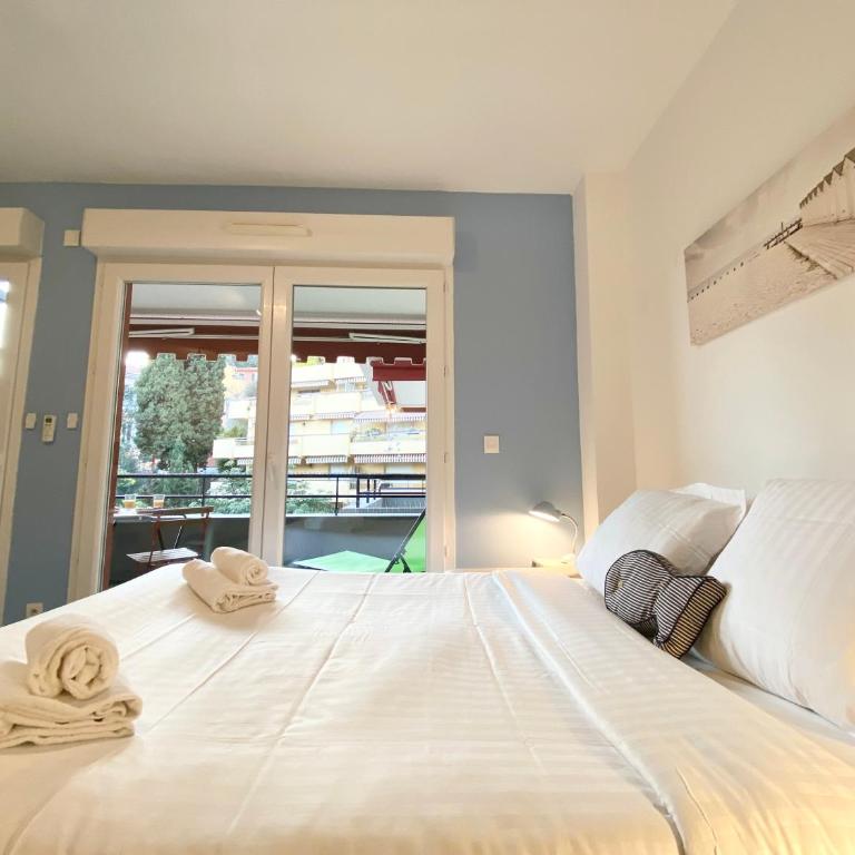Inter Superb Studio Piscine 5 min gare - Appartement avec Douche - 13