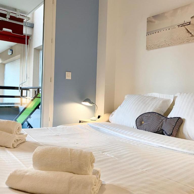 Inter Superb Studio Piscine 5 min gare - Appartement avec Douche - 14