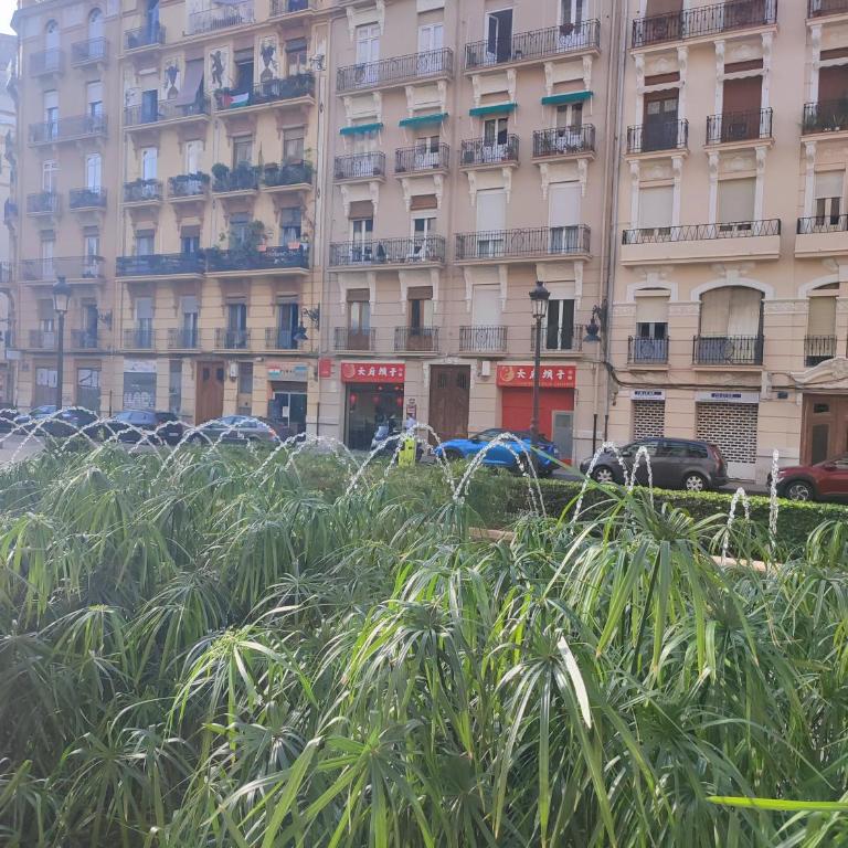 Central Rooms - Valencia City Centre Boho-Cozy Downtown - VLC Urban Rental - Double Room with Private Bathroom - 11