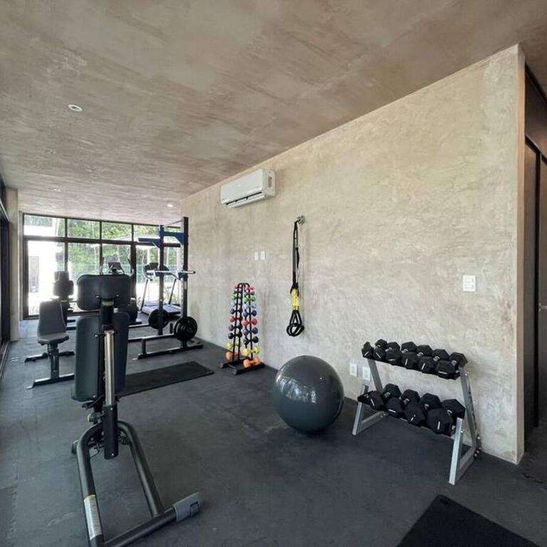 Serene Private Rooftop Jacuzzi Penthouse 2 Pools 5 Min To Beach + Gym - Apartamento de 2 dormitorios - 19