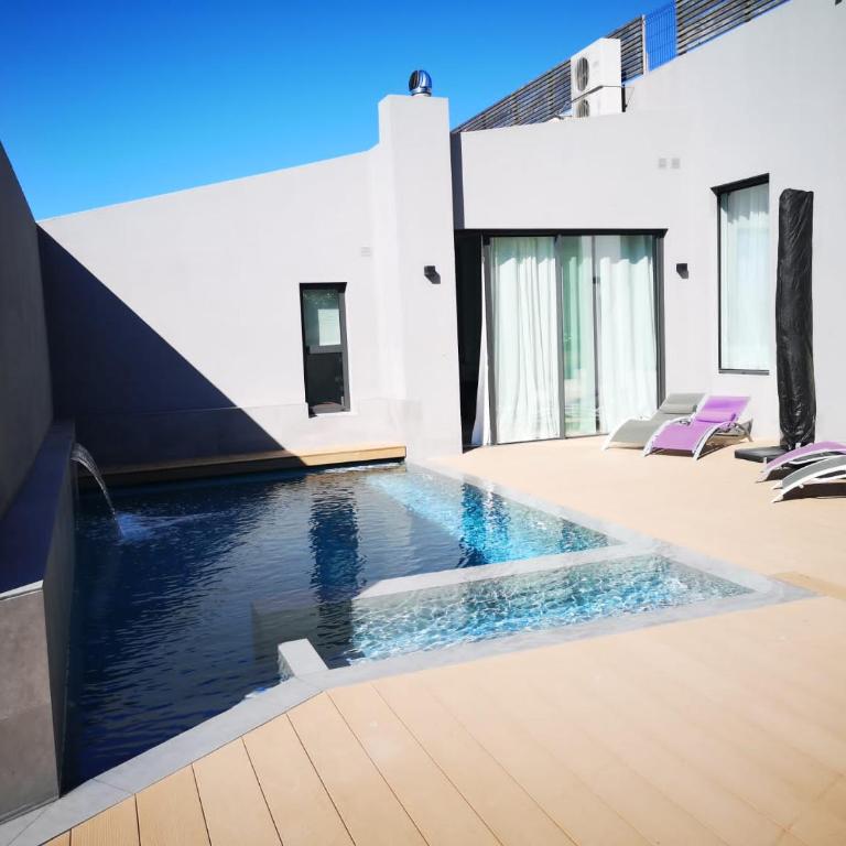 Casa Lou, architect villa with heated pool at Begur, 470m2 - Villa con piscina privada - 8