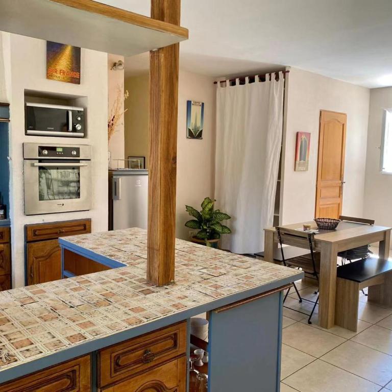Charmante Maison provençale avec piscine dans Avignon - Haus mit 4 Schlafzimmern - 19