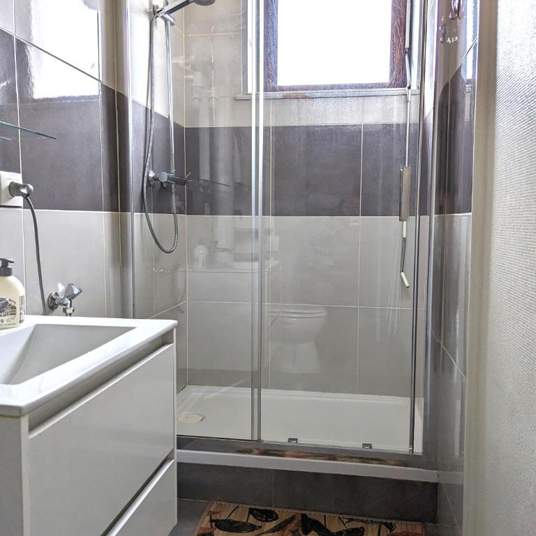 Le Mirage - appartement 2 chambres, salon, cuisine équipée, parking et wifi gratuit - Apartment mit 2 Schlafzimmern - 9