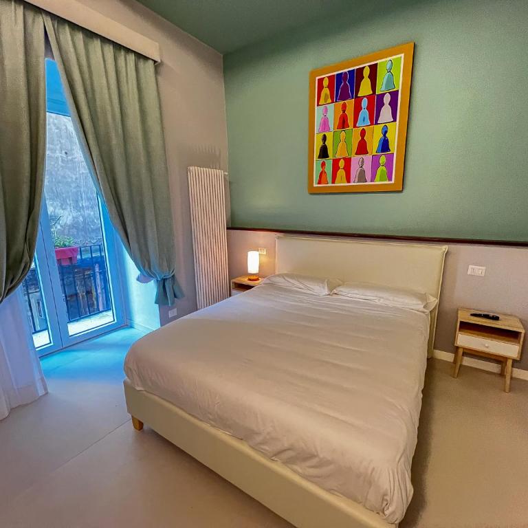 Bed & Breakfast SpaccaNapoli 56 - Ampia Camera Matrimoniale - 2